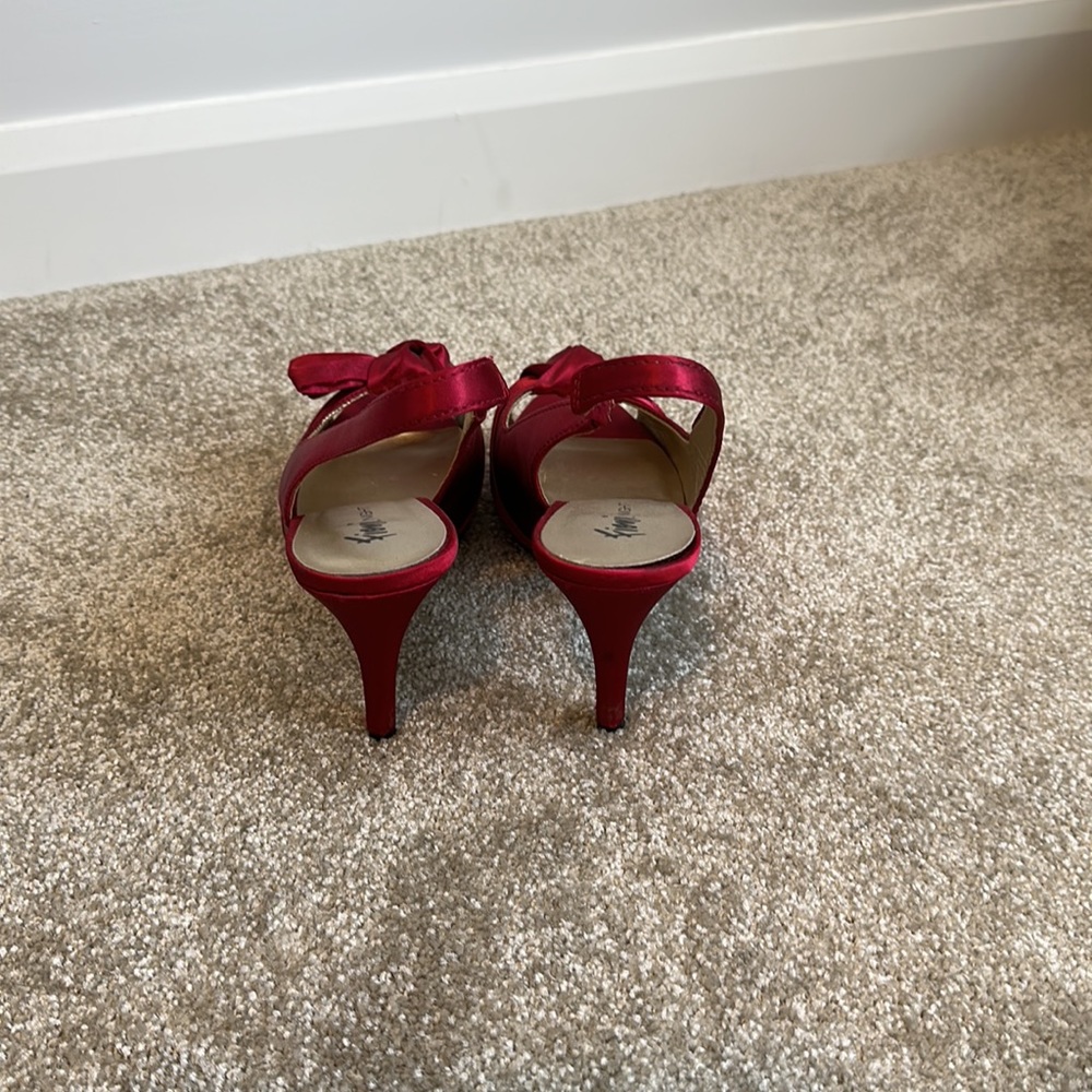 High heels - Picture 3 of 5